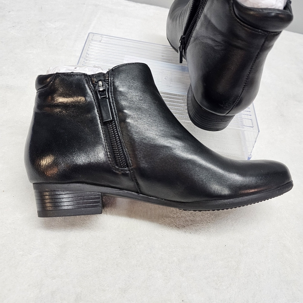 Women's Black Leather Ankle Boots NEW Size 5.5 - Picture 6 of 9